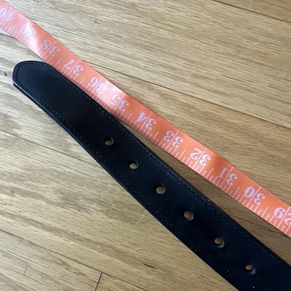DULUTH TRADING Co. Thick Black Leather Belt Size 32 Brass Buckle